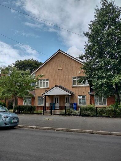 2 Bedroom Flat To Rent In Woodend Road, Wythenshawe, M22