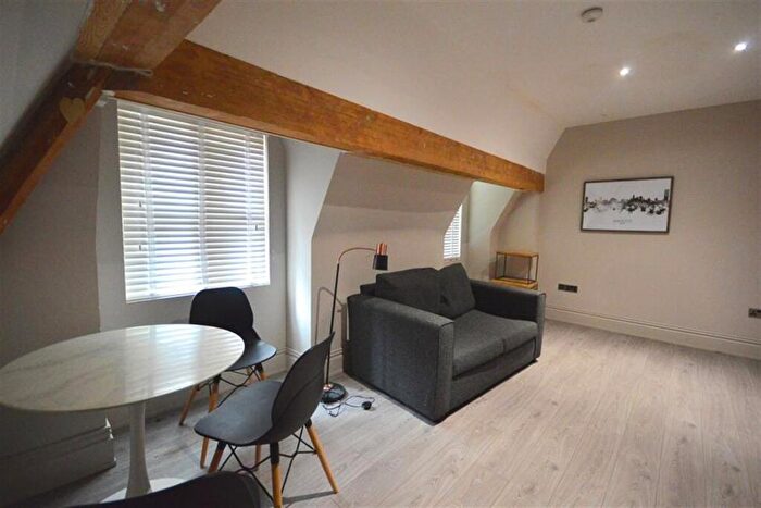 2 Bedroom Apartment To Rent In Curzon Road, Sale, M33