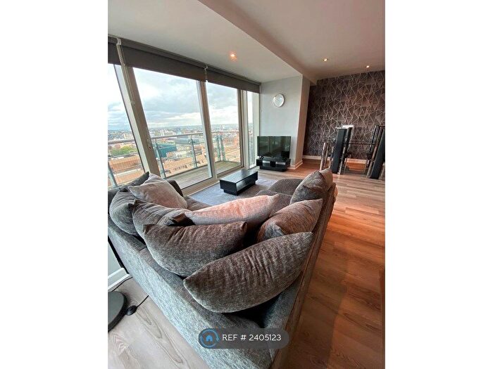 2 Bedroom Flat To Rent In Albion St, Leeds, LS2