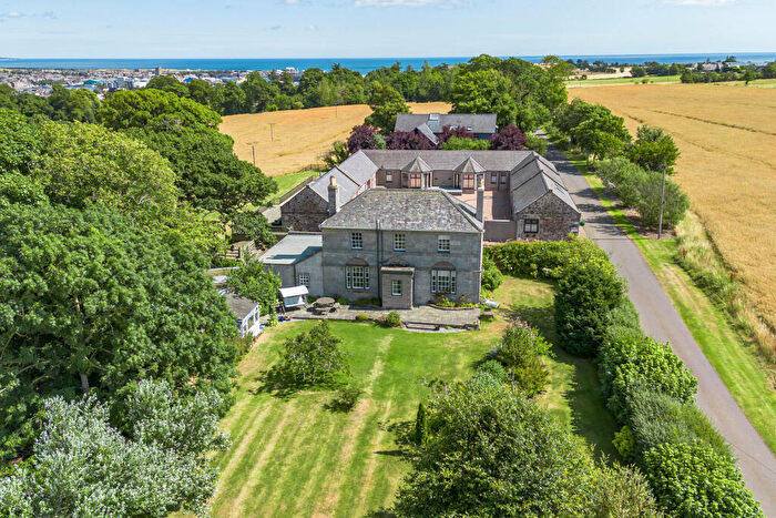 4 Bedroom Farm House For Sale In Montrose, DD10