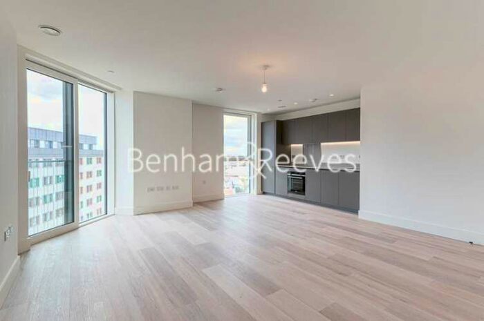1 Bedroom Apartment To Rent In Daneland Walk, Highgate, N17