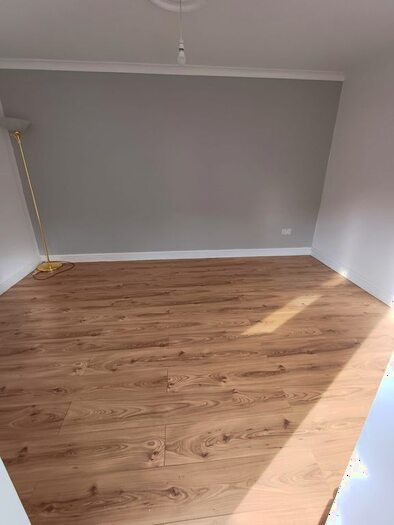 3 Bedroom Flat To Rent In Gillett Avenue, London, E6