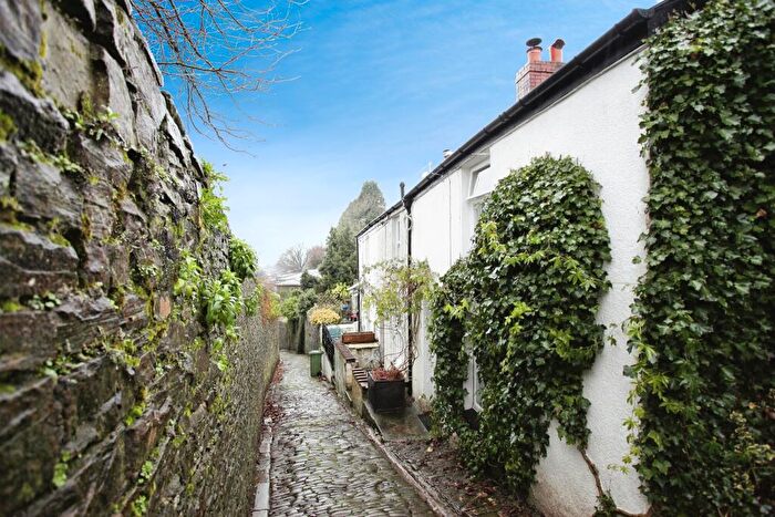 2 Bedroom Cottage For Sale In Greyhound Lane, Llantrisant, Pontyclun, CF72
