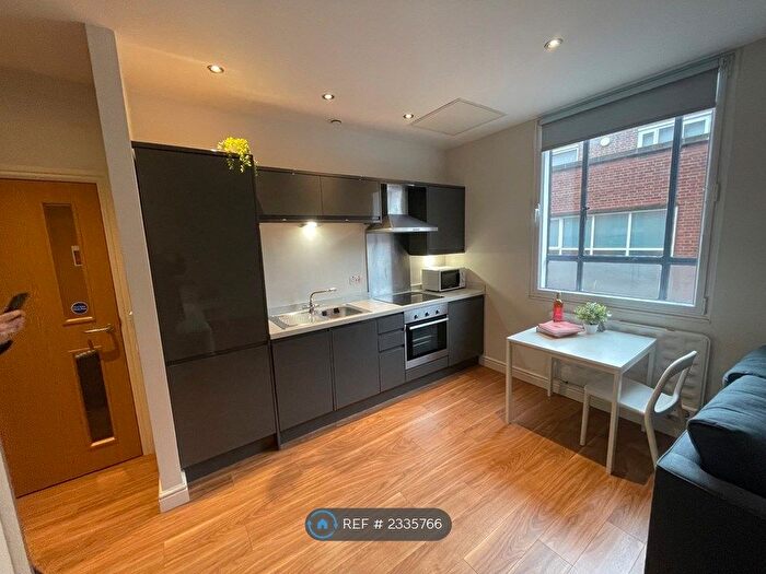 Studio To Rent In Hartshead House, Sheffield, S1