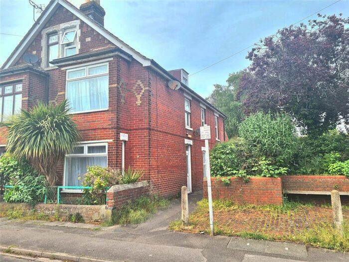 1 Bedroom Flat To Rent In Grantham Road, Eastleigh, Hampshire, SO50