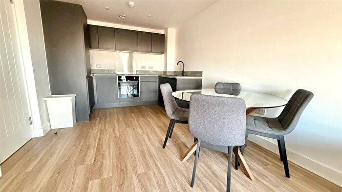 2 Bedroom Apartment To Rent In Bastion Point, Oriel Street, L3