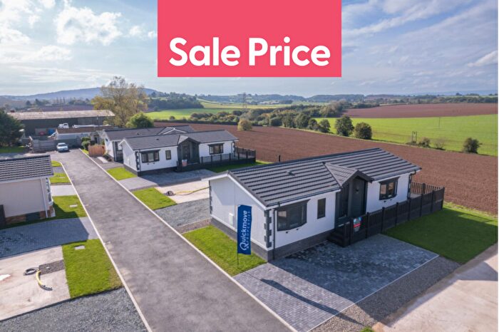 2 Bedroom Park Home For Sale In Hereford, Herefordshire, HR2