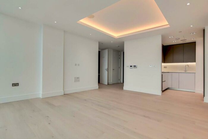2 Bedroom Flat To Rent In City Road, Angel, London, EC1V