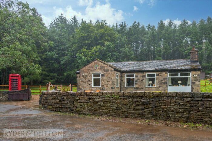 4 Bedroom Bungalow For Sale In Crowden, Glossop, SK13