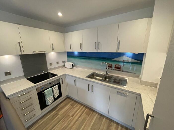 1 Bedroom Flat To Rent In Hamilton Apartments, Spring Street, Birmingham, West Midlands, B15