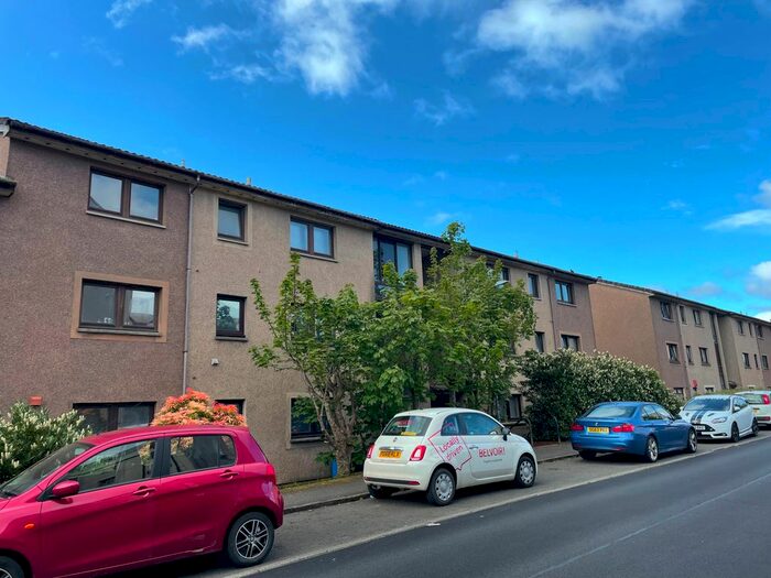 1 Bedroom Flat To Rent In Overton Crescent, Denny, FK6