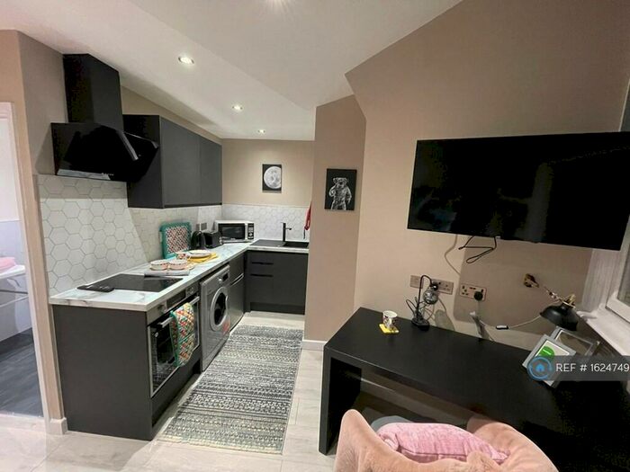 Studio To Rent In Broad Street, Nottingham, NG1