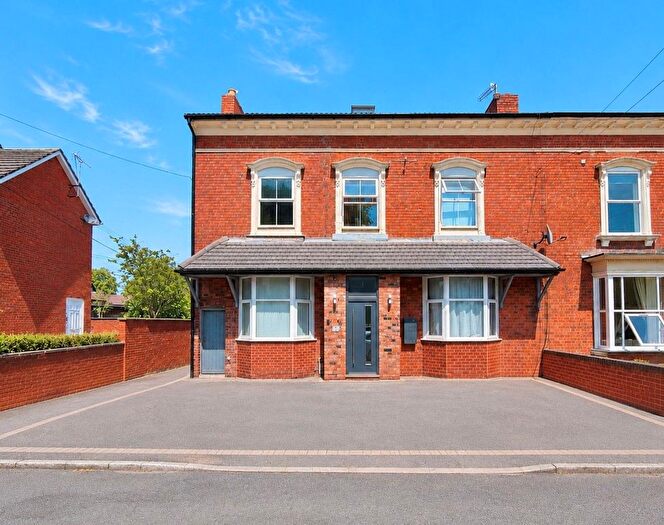 6 Bedroom Block Of Flats For Sale In The Avenue, Acocks Green, B27