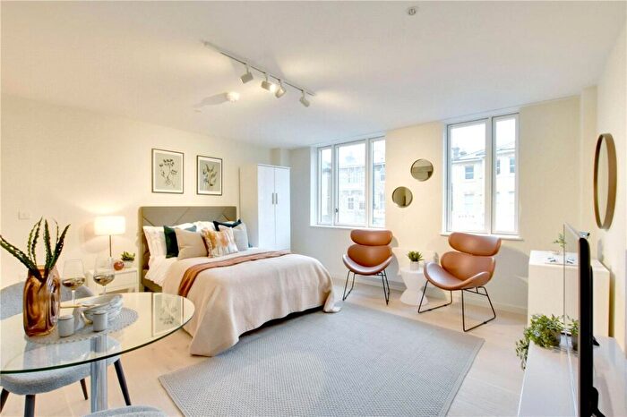 Apartment To Rent In Bennett Park, Blackheath, London, SE3