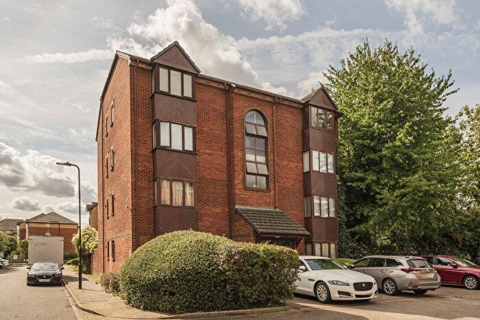 Studio To Rent In Cotton Avenue, Acton, W3