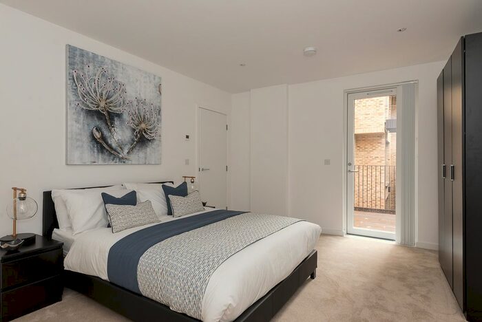 2 Bedroom Flat To Rent In Park Place, Leeds City Centre, LS1