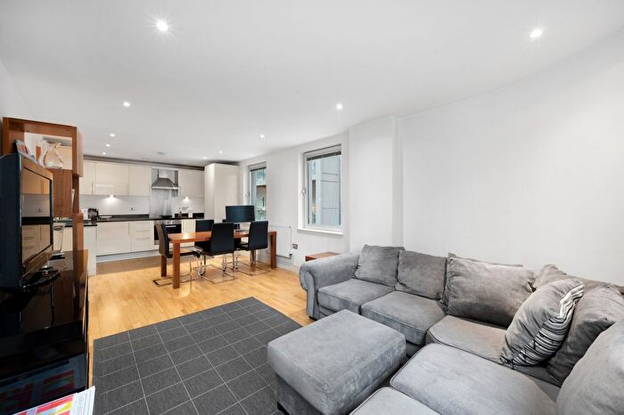 2 Bedroom Flat For Sale In Indescon Square, Millwall, E14