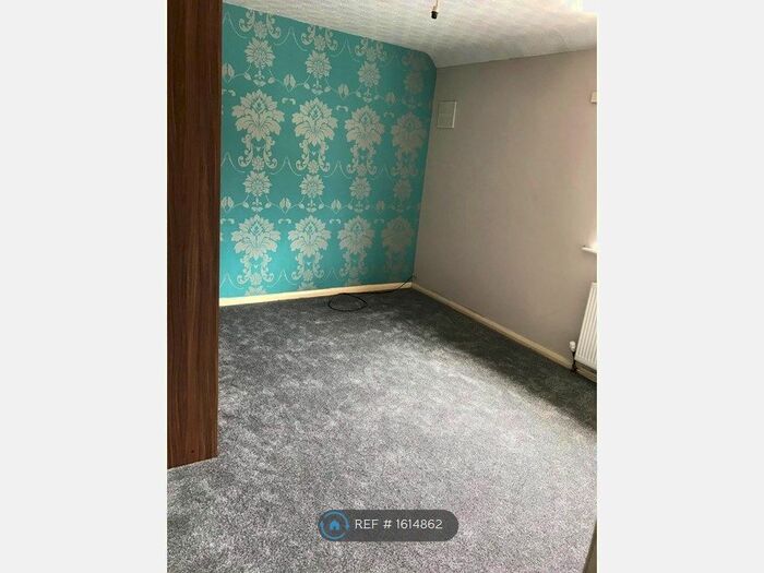 3 Bedroom Terraced House To Rent In Woodward Road, Prestwich