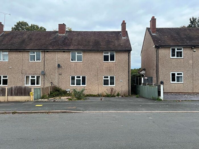3 Bedroom Semi-Detached House For Sale In Park Road, Featherstone, Wolverhampton, WV10