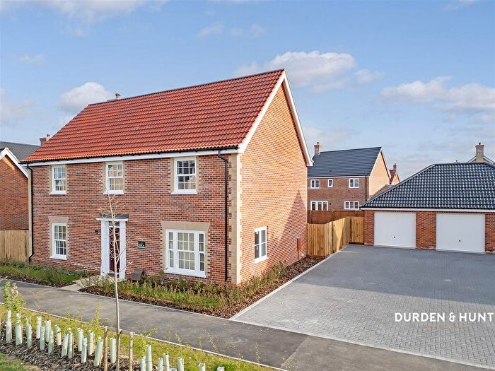 4 Bedroom Detached House For Sale In Jubilee Crecent, Mistley, CO11