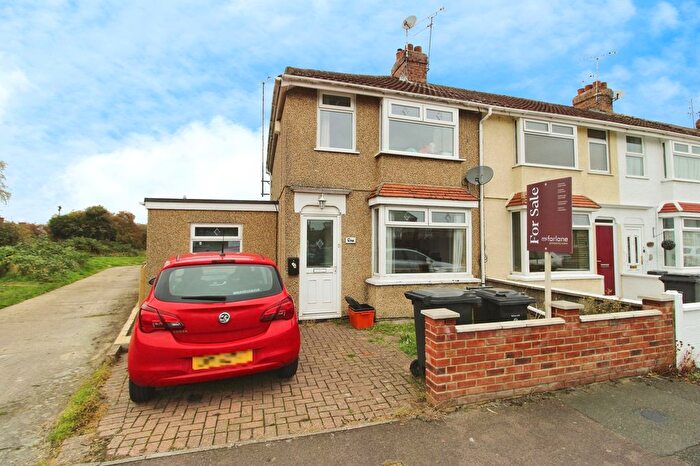 3 Bedroom Semi-Detached House For Sale In Cobden Road, Swindon, SN2