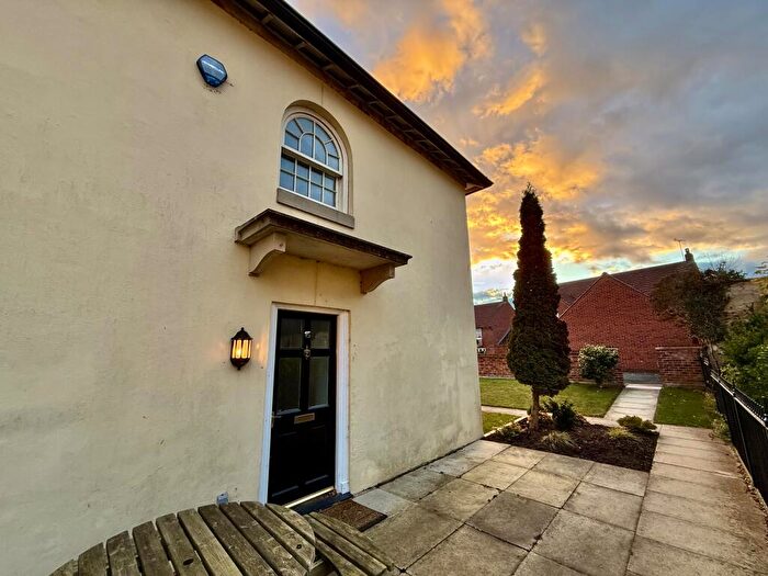 3 Bedroom Semi-Detached House To Rent In Stable Gardens, Sprotbrough, Doncaster, DN5