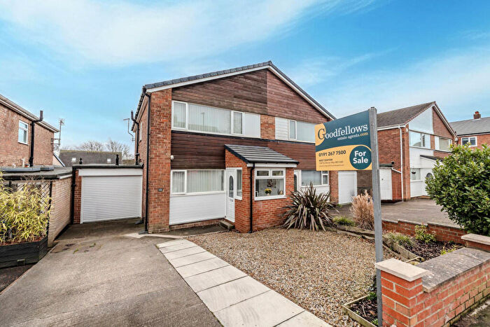 3 Bedroom Semi-Detached House For Sale In Broomy Hill Road, Newcastle Upon Tyne, NE15