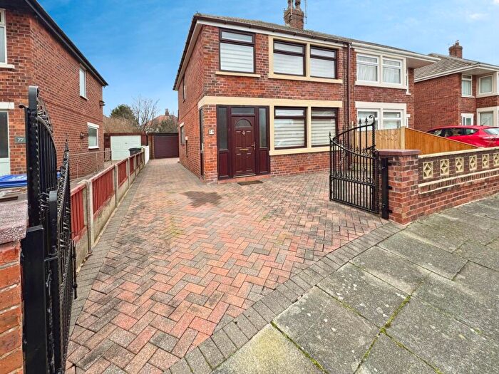 3 Bedroom Semi-Detached House For Sale In Helens Close, Blackpool, Lancashire, FY4