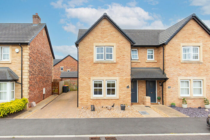 3 Bedroom Semi Detached House For Sale In Larch Lane, Cottam, PR4