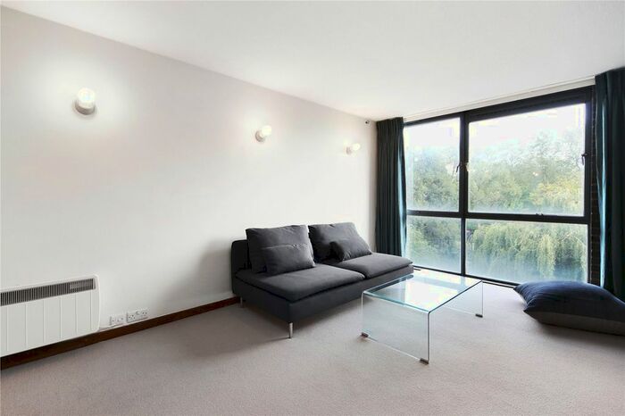 2 Bedroom Flat To Rent In Bartok House, Lansdowne Walk, London, W11