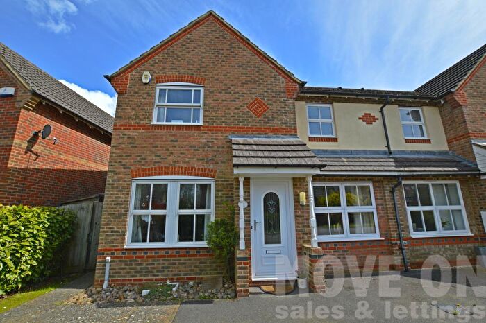 3 Bedroom Semi Detached House To Rent In Everdene Close, Ferndown, BH22