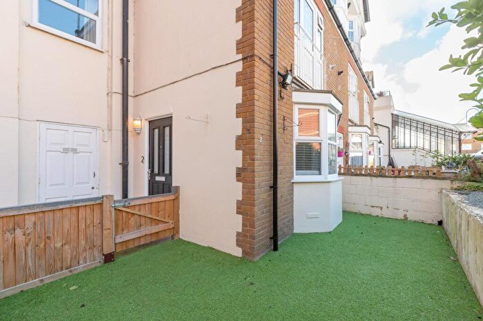 2 Bedroom Flat To Rent In Sussex Gardens, Westgate-On-Sea, CT8