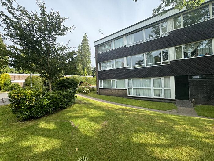 2 Bedroom Flat To Rent In Flat, Elmwood Court, Pershore Road, Birmingham, B5