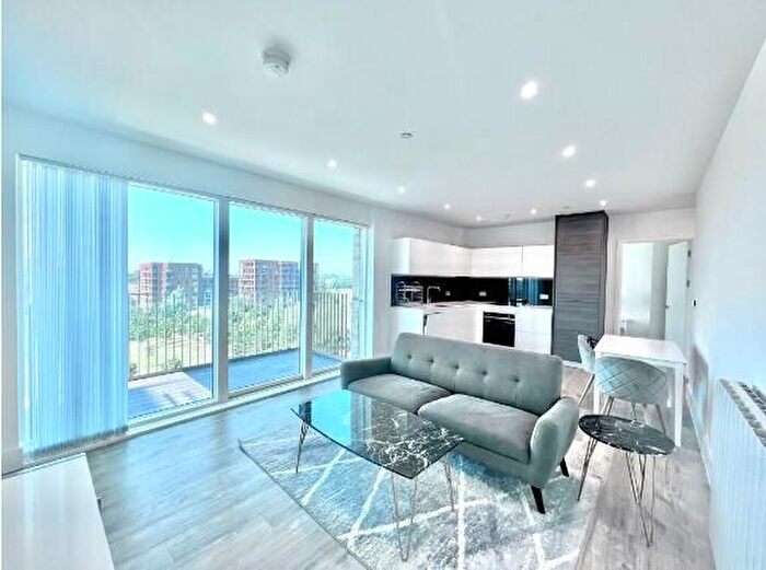 1 Bedroom Flat To Rent In Larkin House, Kidbrooke, SE3