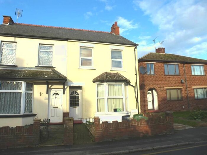 1 Bedroom Flat To Rent In Duke Street, Hoddesdon, EN11