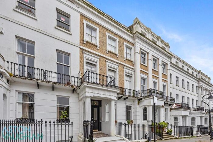 2 Bedroom Maisonette To Rent In Sussex Square, Brighton, BN2