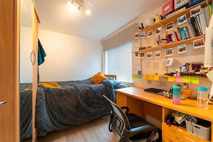 5 Bedroom House To Rent In Leeson Walk, Birmingham, B17