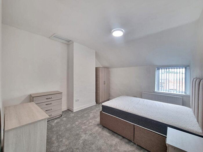 5 Bedroom Apartment To Rent In Braunstone Gate, Leicester, LE3