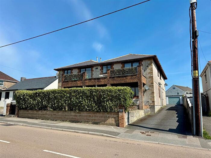 2 Bedroom Flat To Rent In Treloggan Road, Newquay, TR7
