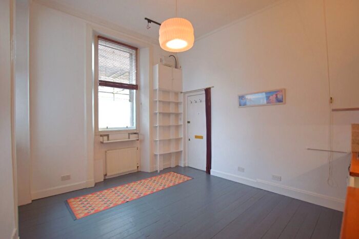 1 Bedroom Flat To Rent In Constitution Street, The Shore, Edinburgh, EH6