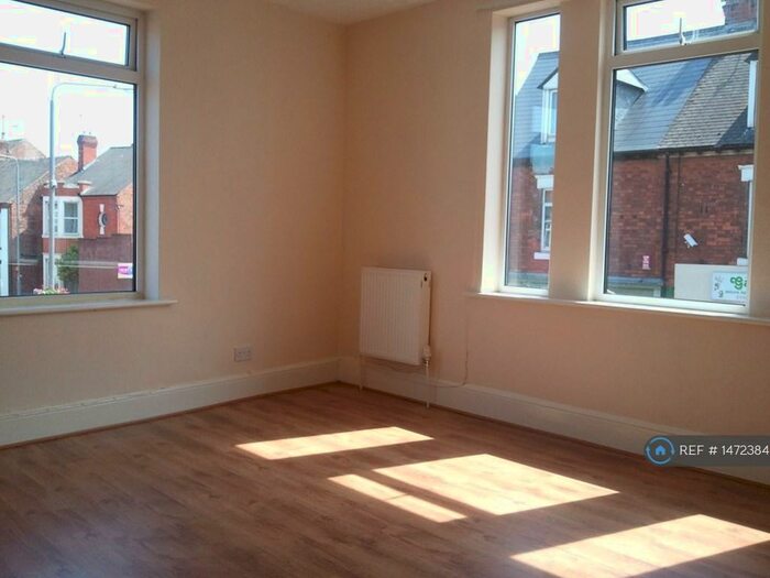 3 Bedroom Flat To Rent In Derby Road, Stapleford, Nottingham, NG9