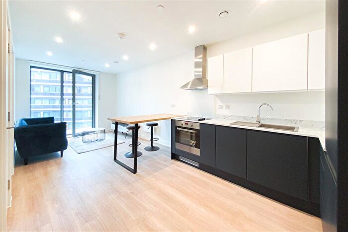 1 Bedroom Apartment To Rent In Laurence Place, New Kings Head Yard, M3