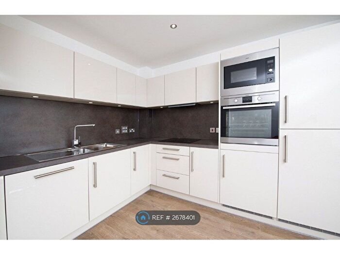 1 Bedroom Flat To Rent In Bedford Road, London, SW4