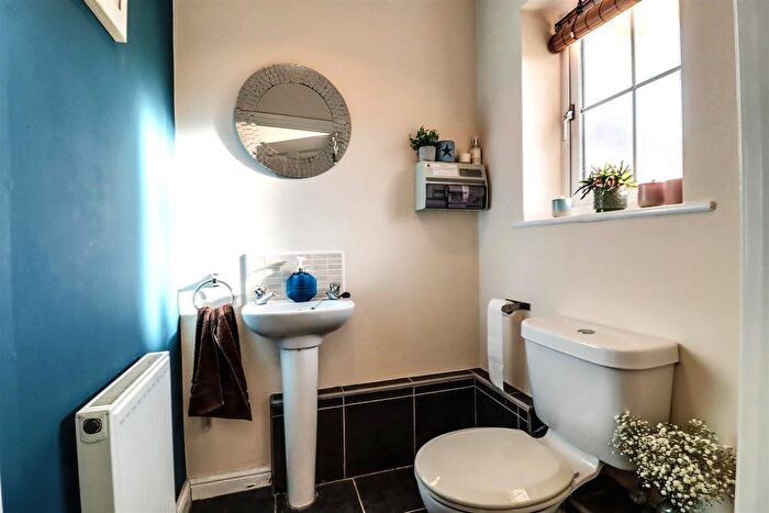 3 Bedroom Semi-Detached House For Sale In Lucius Walk, Caistor, LN7