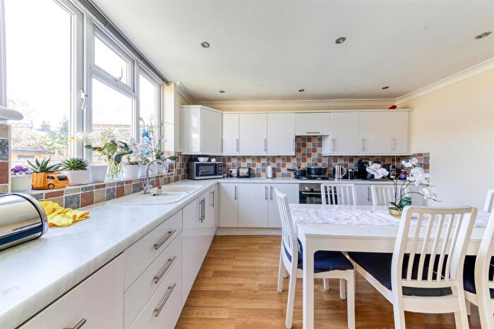3 Bedroom Terraced House For Sale In Tudor Road, South Norwood, SE25