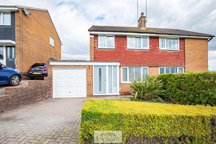 3 Bedroom Barn Conversion For Sale In Eagle View, Aston, Sheffield, S26