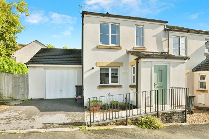 2 Bedroom End Of Terrace House For Sale In Grassmere Way, Pillmere, Saltash, PL12
