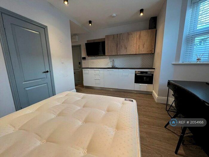 Studio To Rent In Lower Holyhead Road, Coventry, CV1