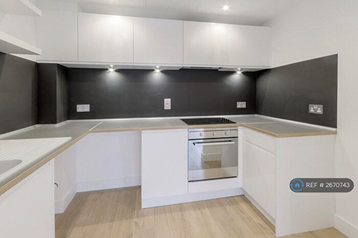 2 Bedroom Flat To Rent In Dalkeith Place, Kettering, NN16