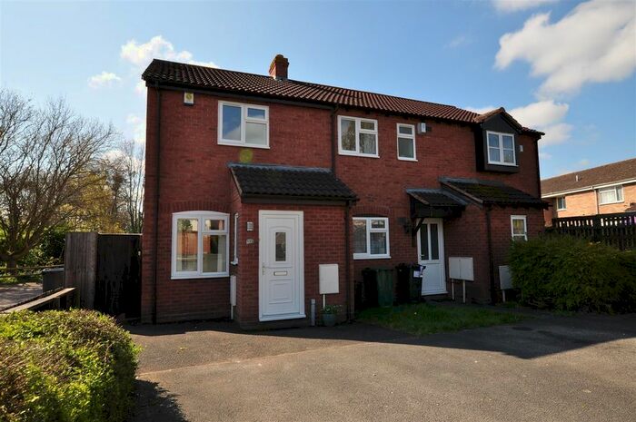 2 Bedroom End Of Terrace House To Rent In Foxglove Close, Malvern, WR14